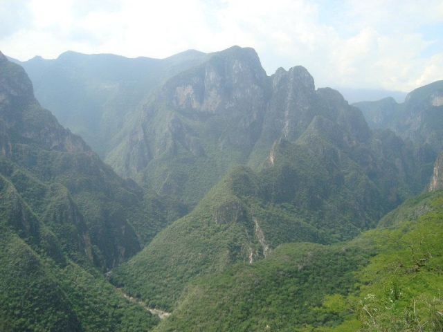 Solo en la sierra gorda